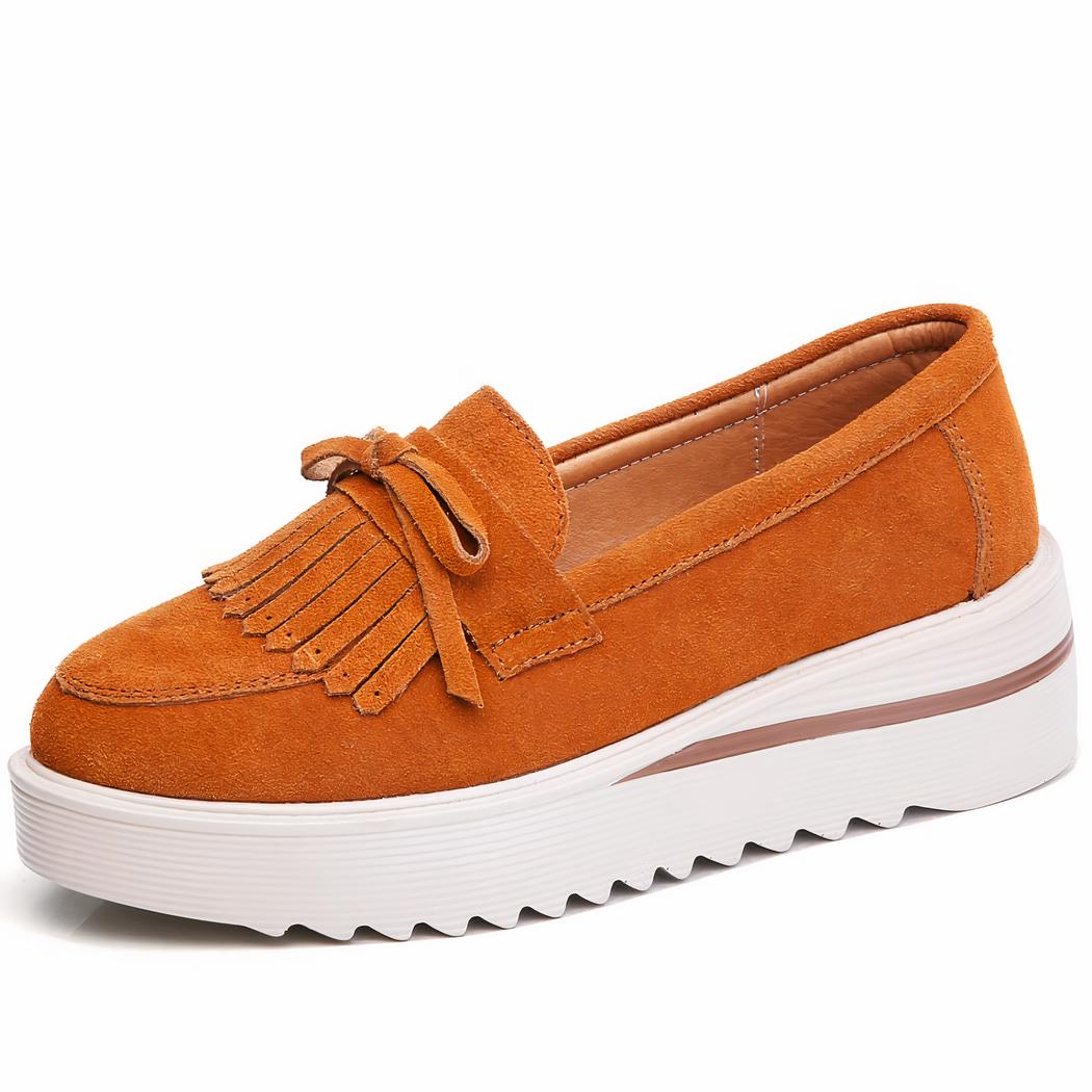 Mocassins daim à plateforme compensée