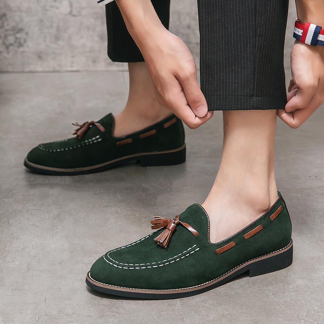 Mocassins en daim verts à glands pour hommes
