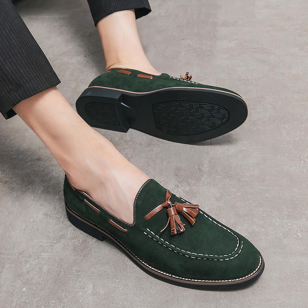 Mocassins en daim verts à glands pour hommes