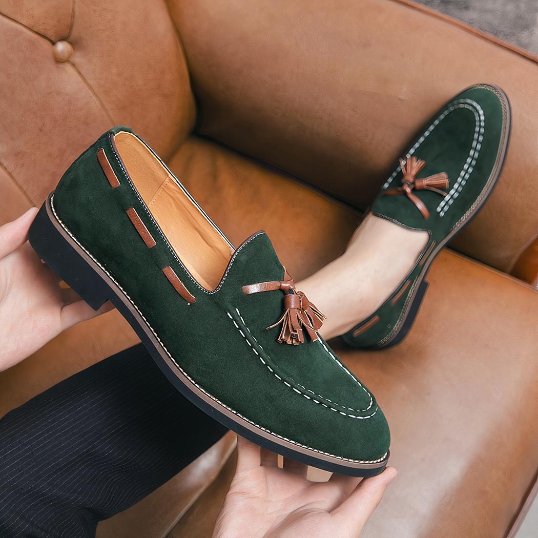 Mocassins en daim verts à glands pour hommes