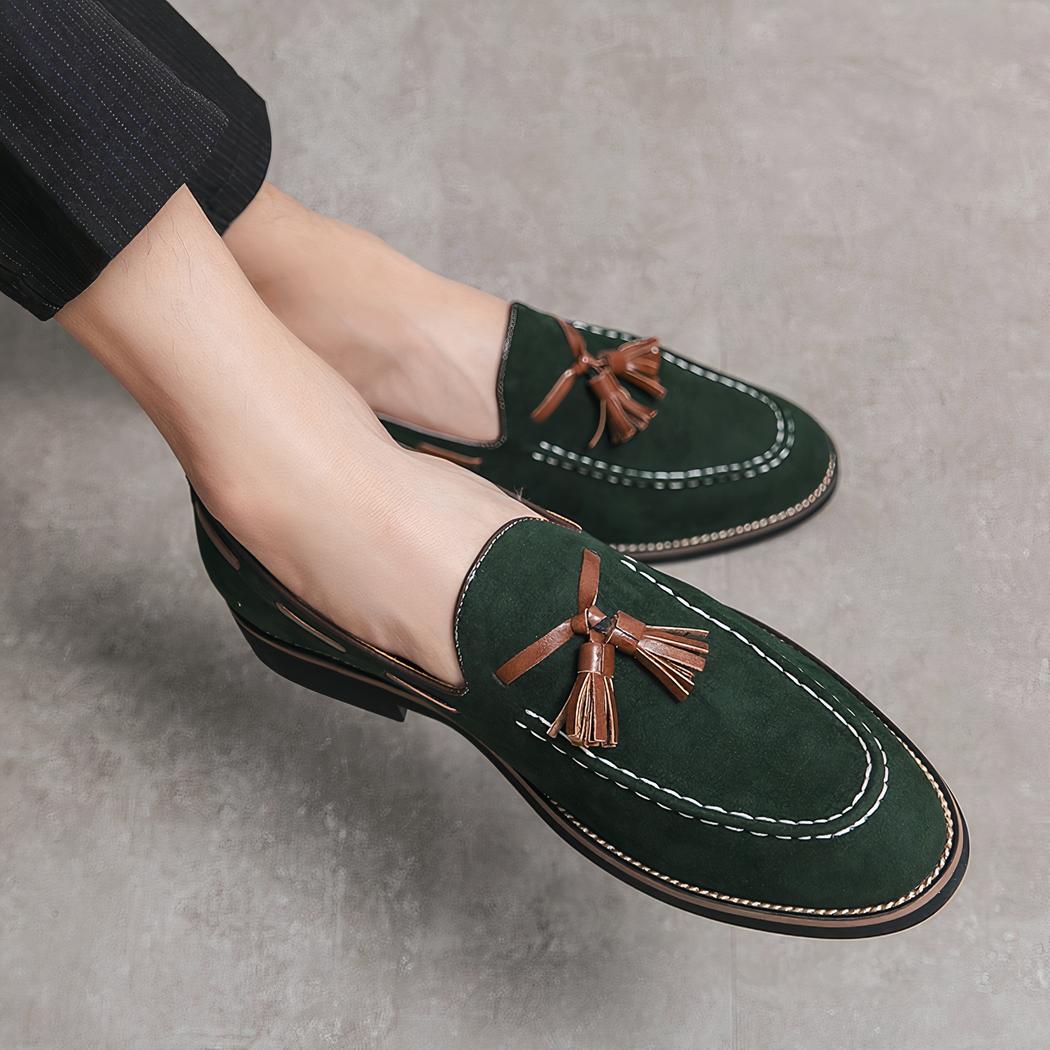 Mocassins en daim verts à glands pour hommes