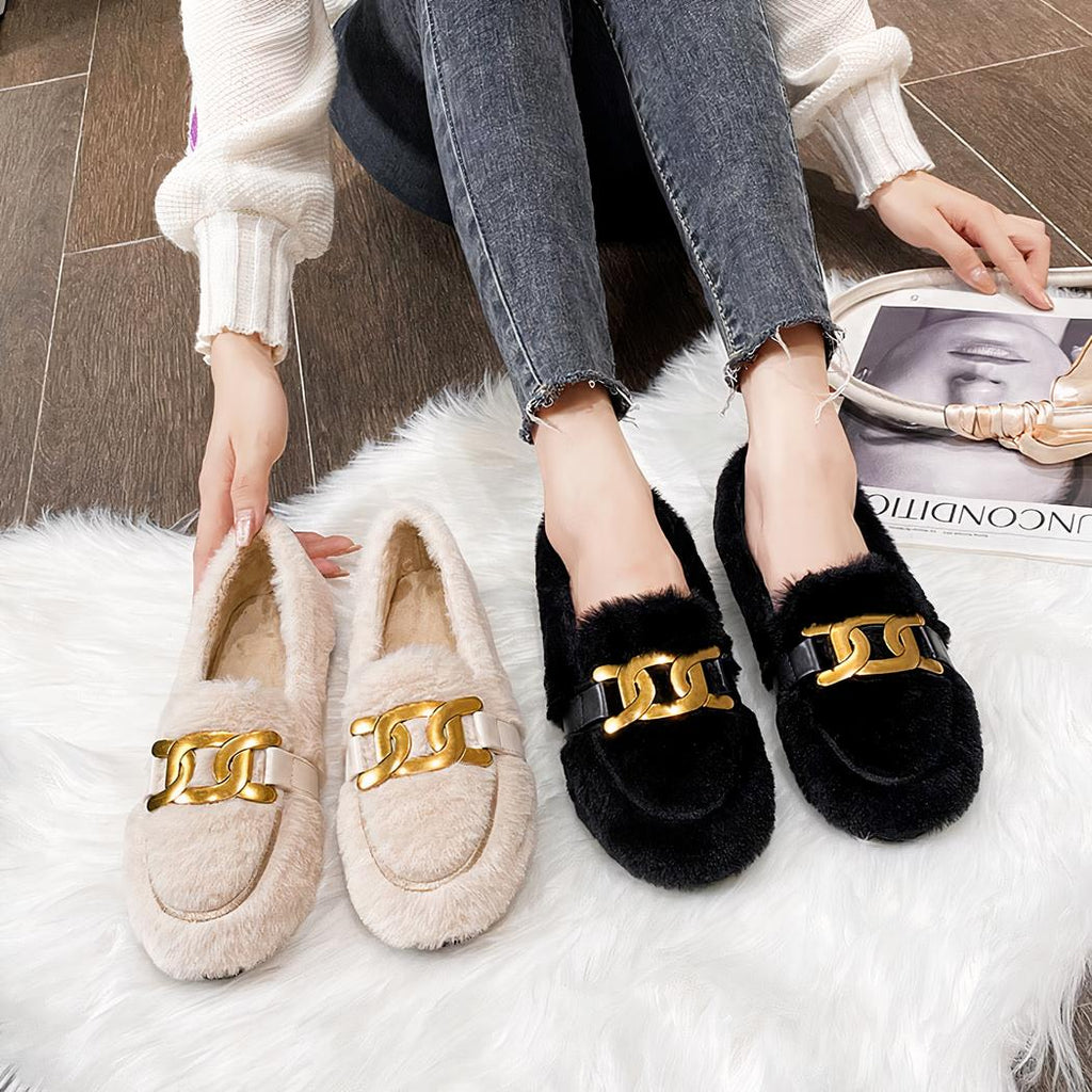Mocassins en fausse laine avec une chaine pour femmes