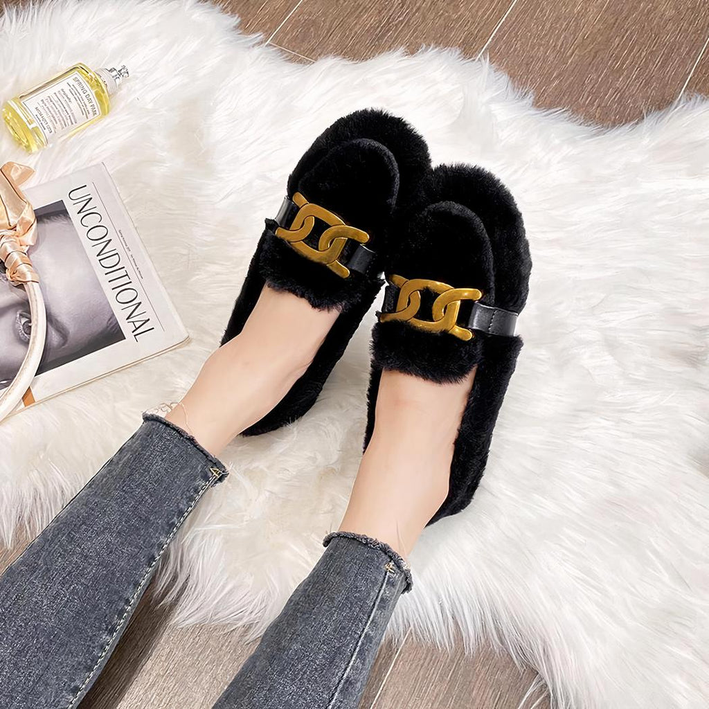 Mocassins en fausse laine avec une chaine pour femmes
