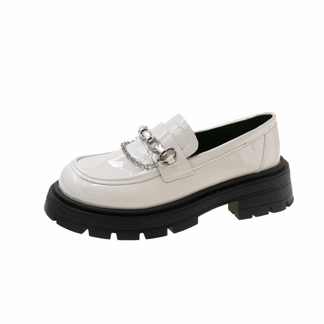 Mocassins en cuir verni à semelle épaisse pour femme