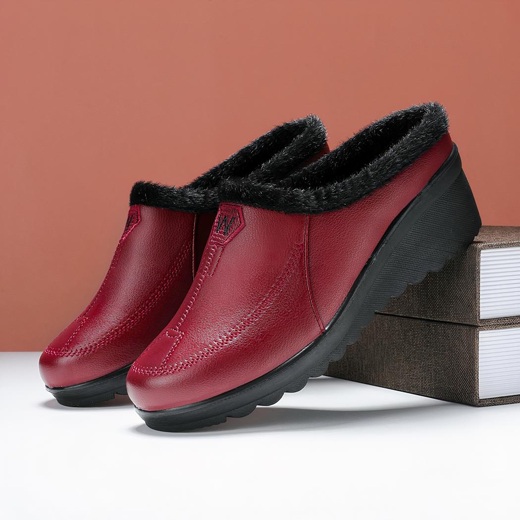 mocassin noir en faux cuir