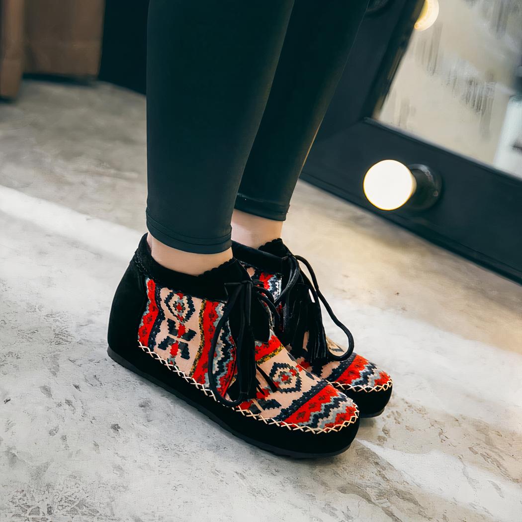 Mocassins indiens à motifs ethniques