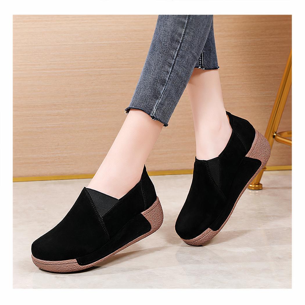 Mocassins orthopédiques en daim compensés