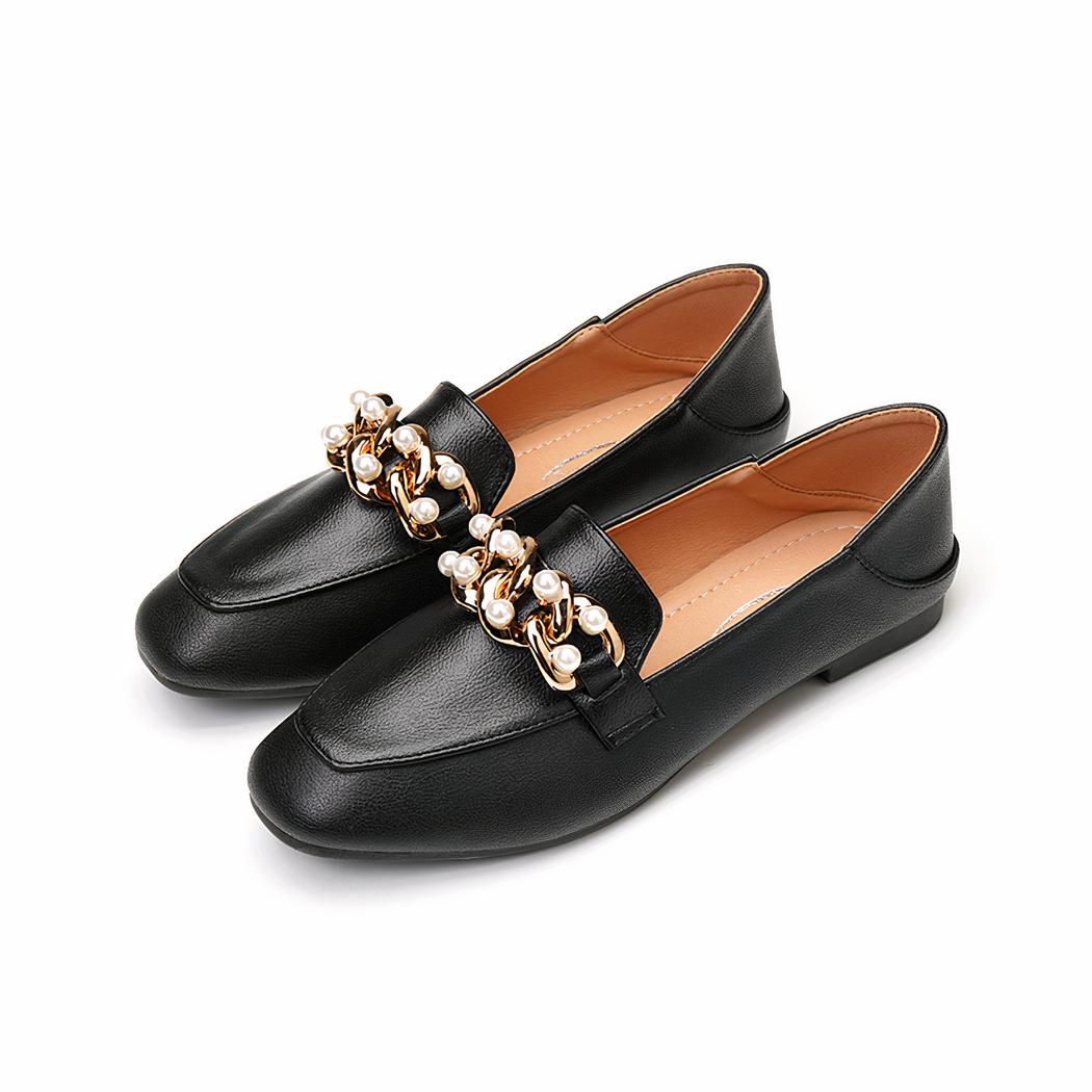Mocassins plats classiques avec des perles blanches pour femme
