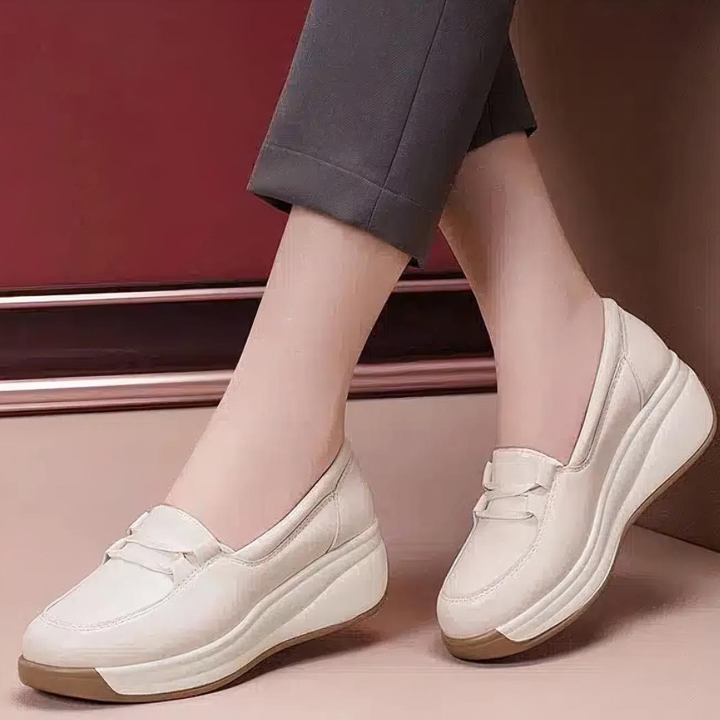 Mocassins respirants à talons compensés pour femme