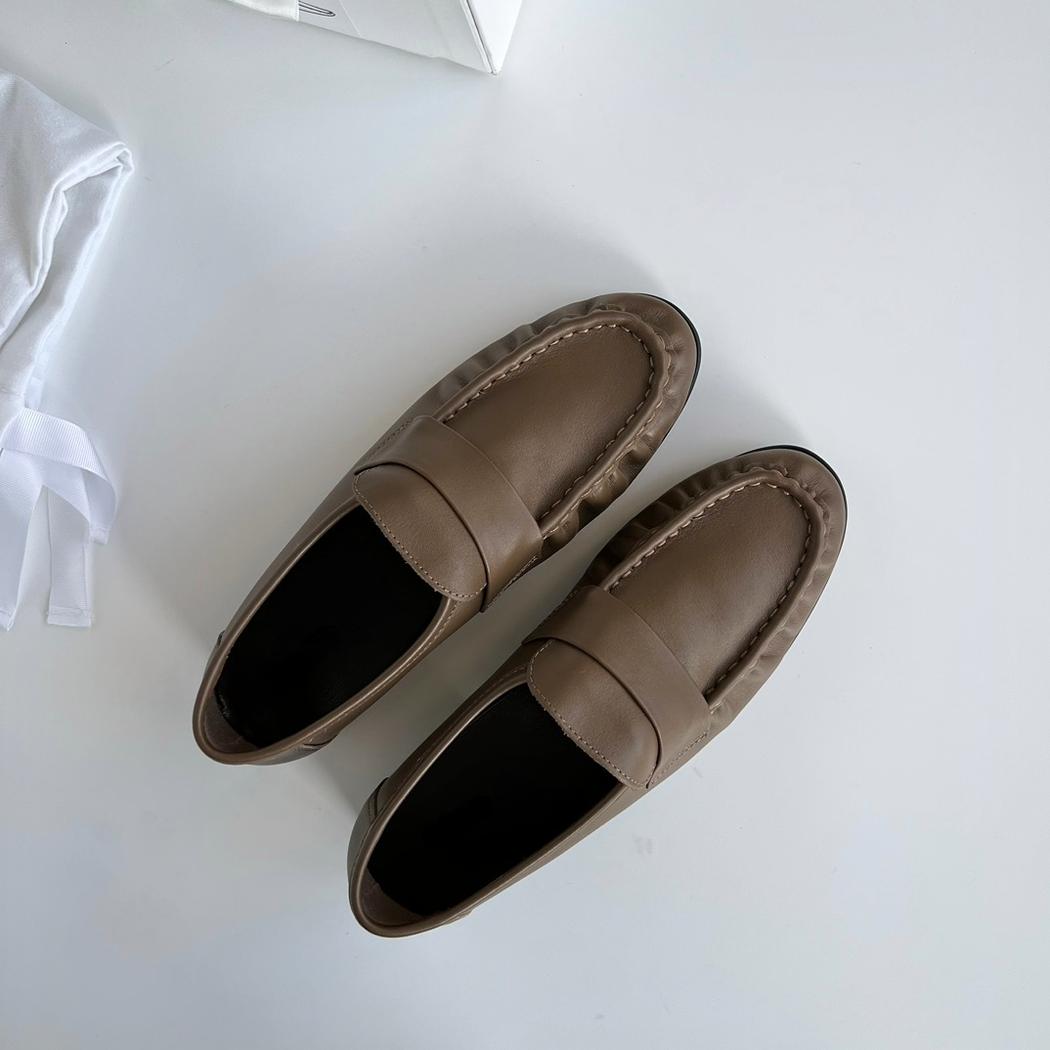 Mocassins rétro en cuir souple à talons carré pour femmes