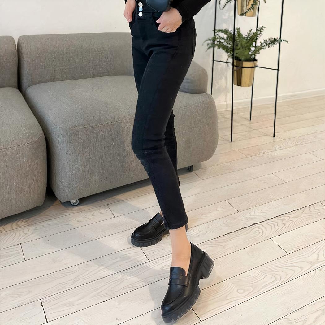 Mocassins simples à talons et semelle épaisse