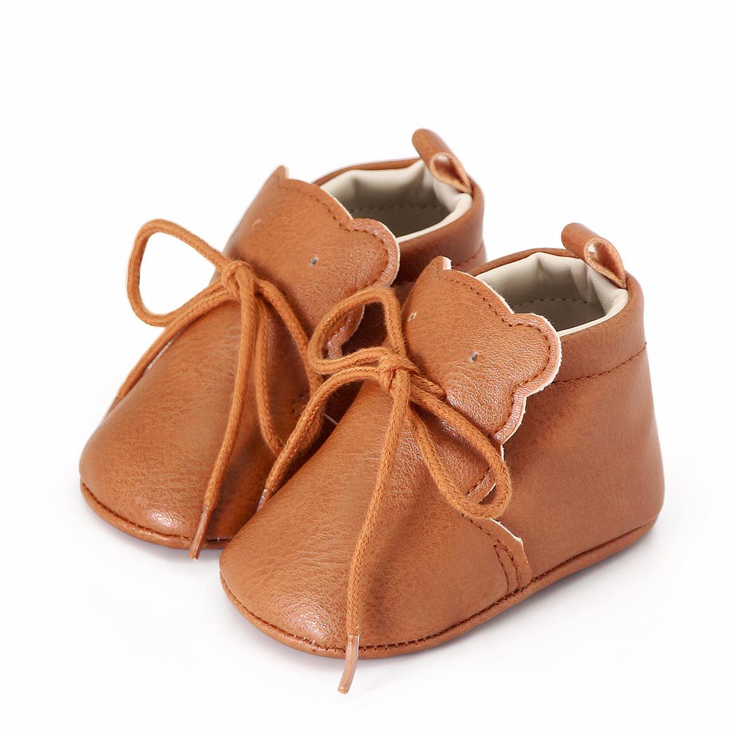 Mocassins souples à lacets languette en forme d'ourson pour bébé