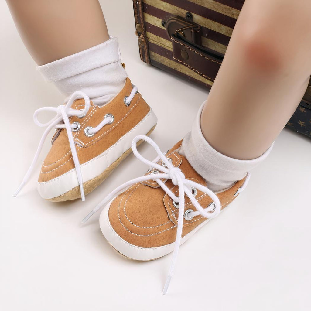 Mocassins style bateau à lacets pour bébé garçon