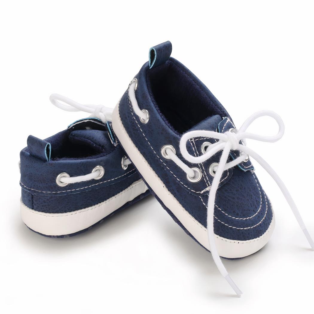 Mocassins style bateau à lacets pour bébé garçon