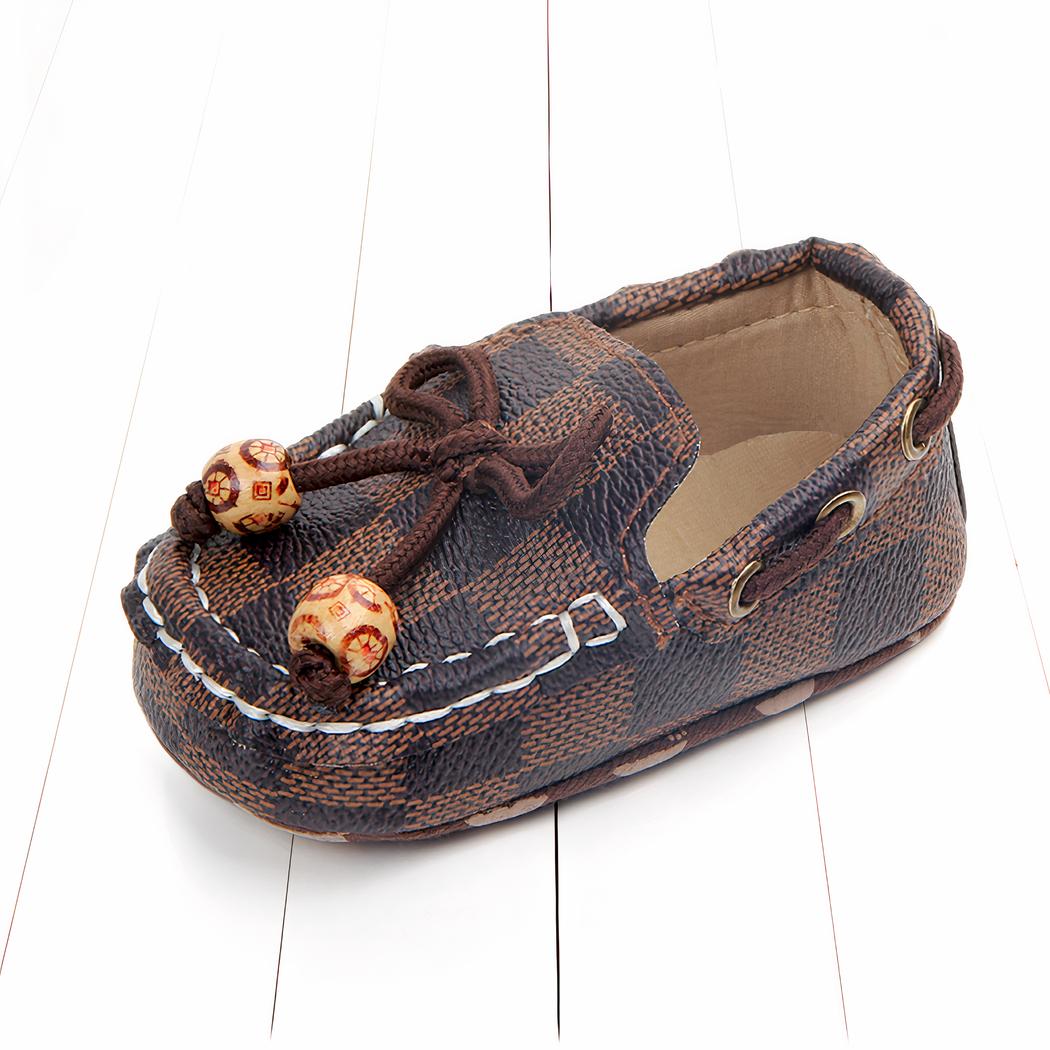Mocassins tendances à carreaux avec perles décoratives pour bébé