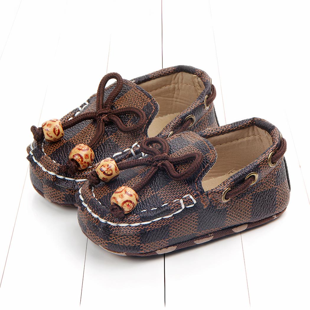 Mocassins tendances à carreaux avec perles décoratives pour bébé