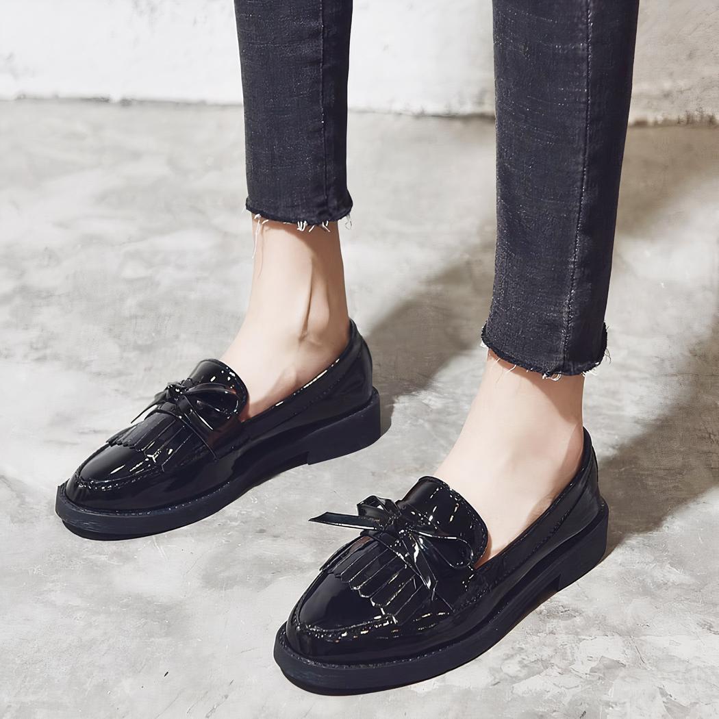 Mocassins vernis à franges pour femme