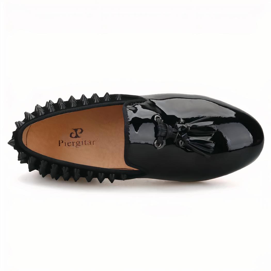 Mocassins vernis noirs pour hommes à piques