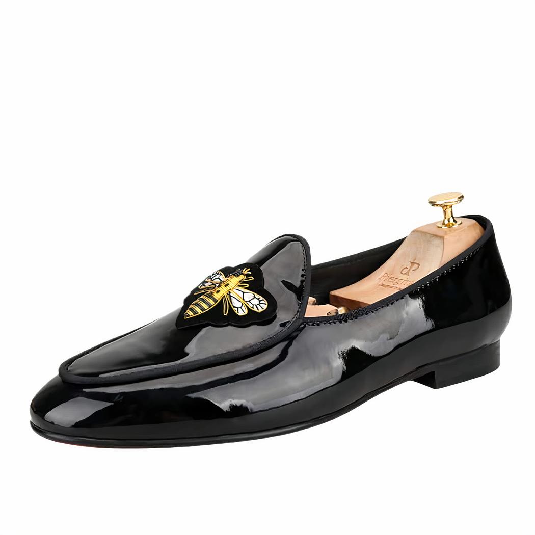 Mocassins vernis noirs pour hommes estampes abeille