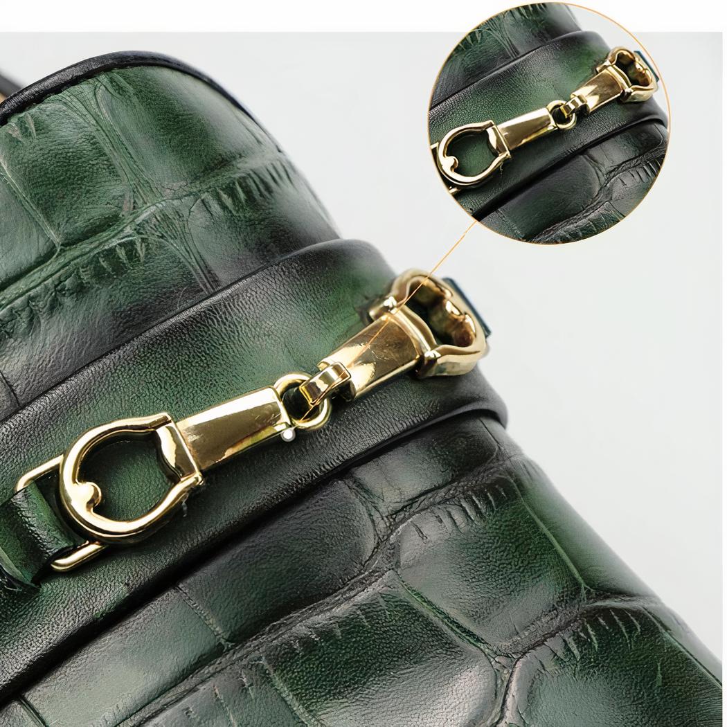 Mocassins verts pointus en cuir effet croco