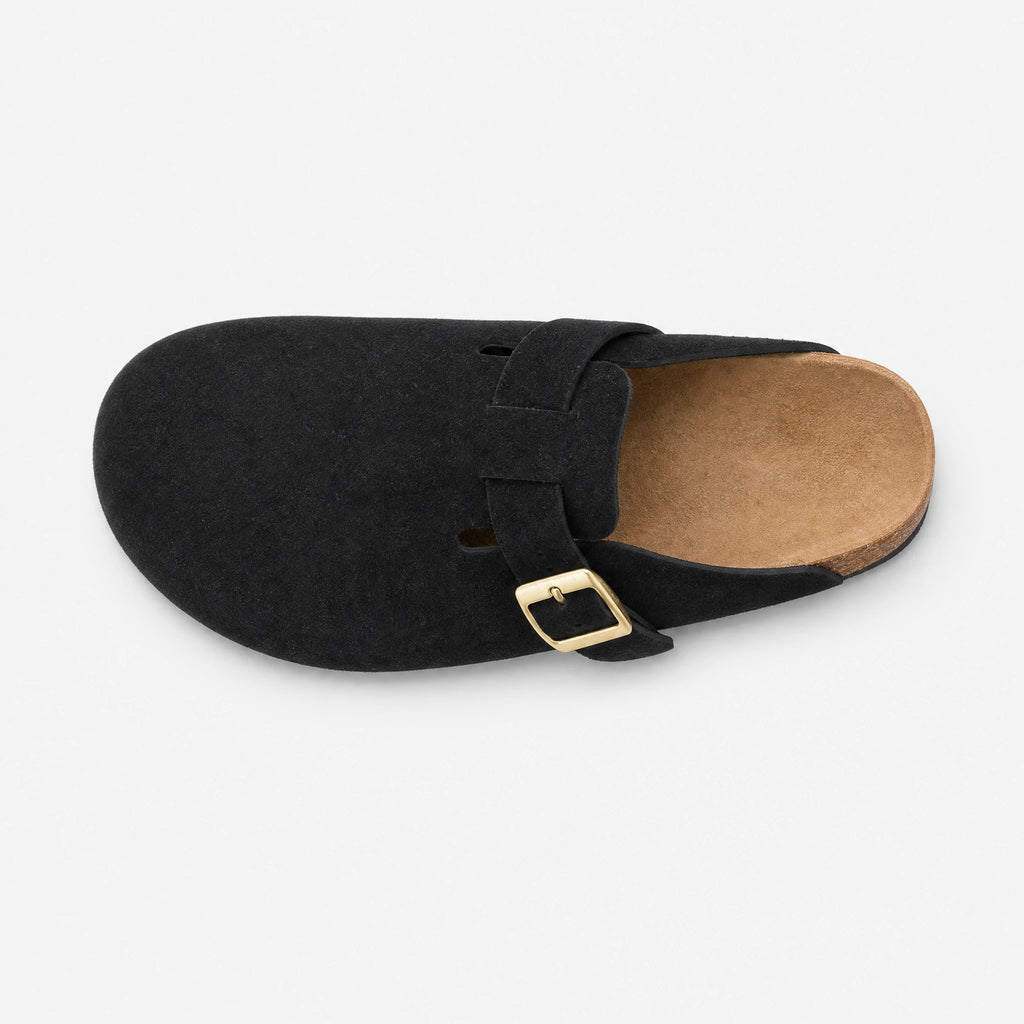 Mule Mocassin Femme Noire à Boucle Dorée - Fond neutre