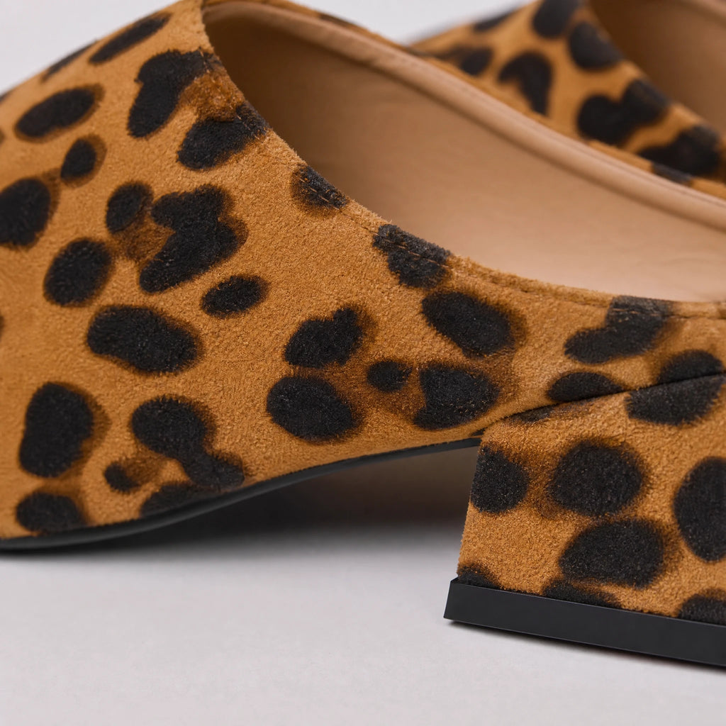 Mules mocassins léopard femme talon carré confort - Détail matière