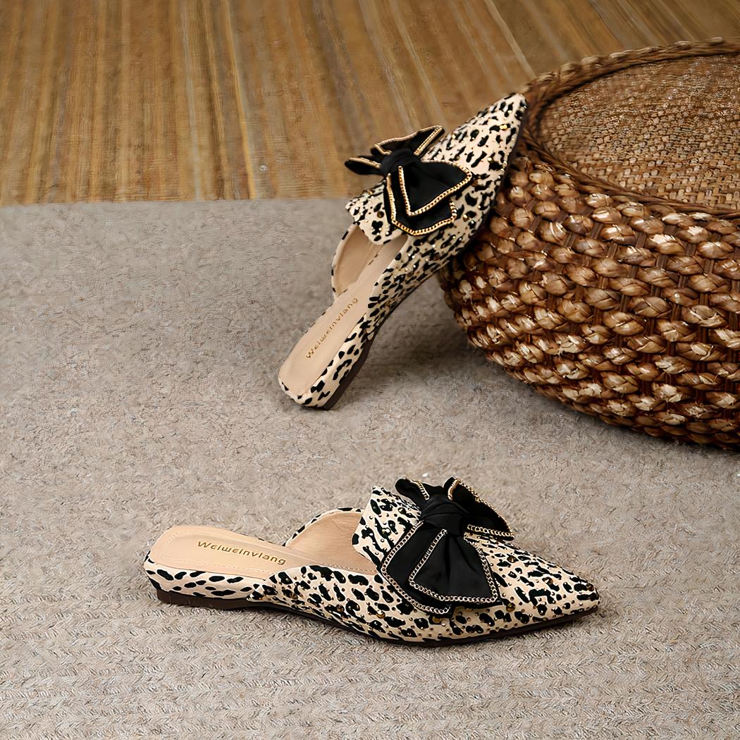 Mules mocassins pointues avec nœud et imprimé léopard