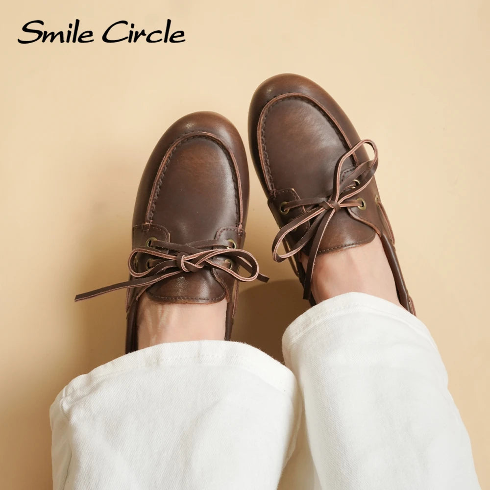 Mocassins bateau à lacets en cuir pour femme