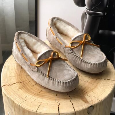 Mocassins en daim fourrés