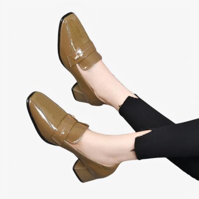 Mocassins à talons en simili cuir verni pour femmes
