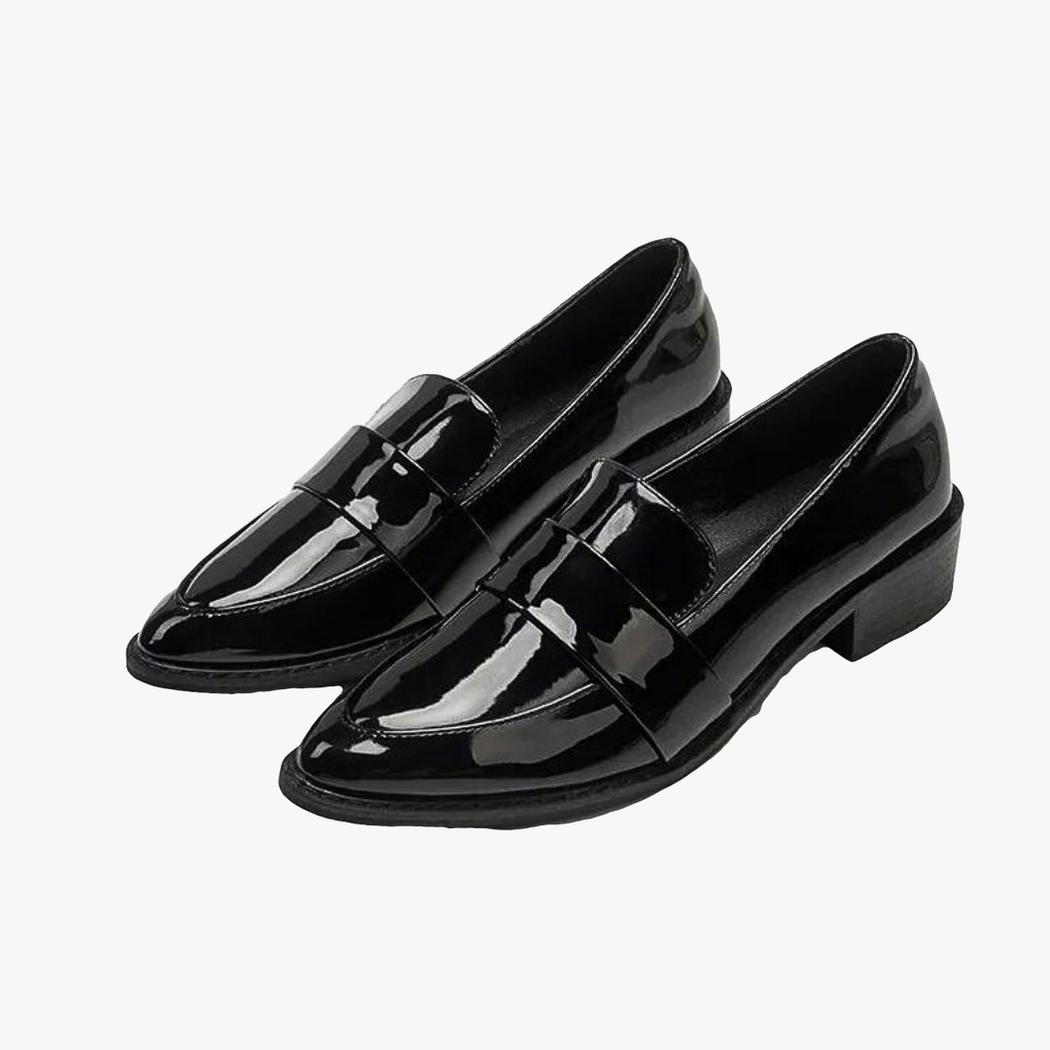 Mocassins noirs vernis à bout pointu pour femme • Mon Mocassin