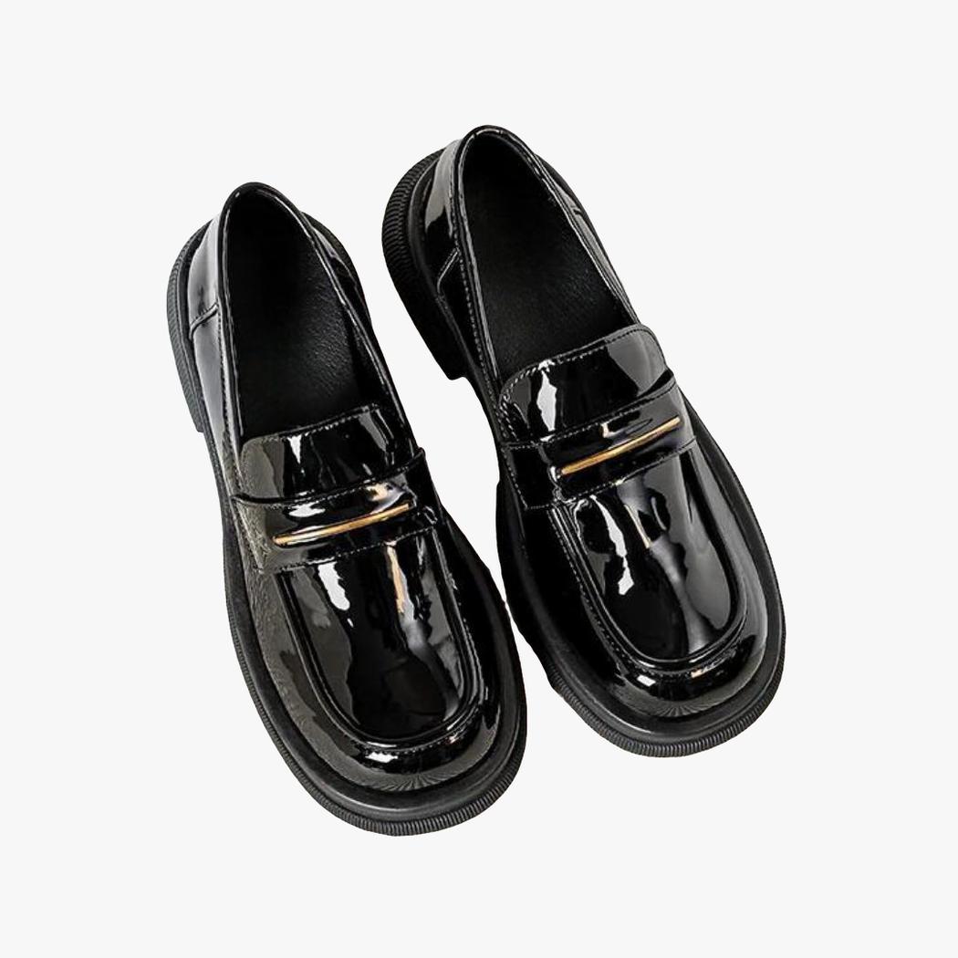 Mocassins noirs vernis en cuir synthétique pour femme • Mon Mocassin