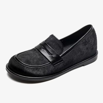 Mocassin noir en cuir et crin de cheval