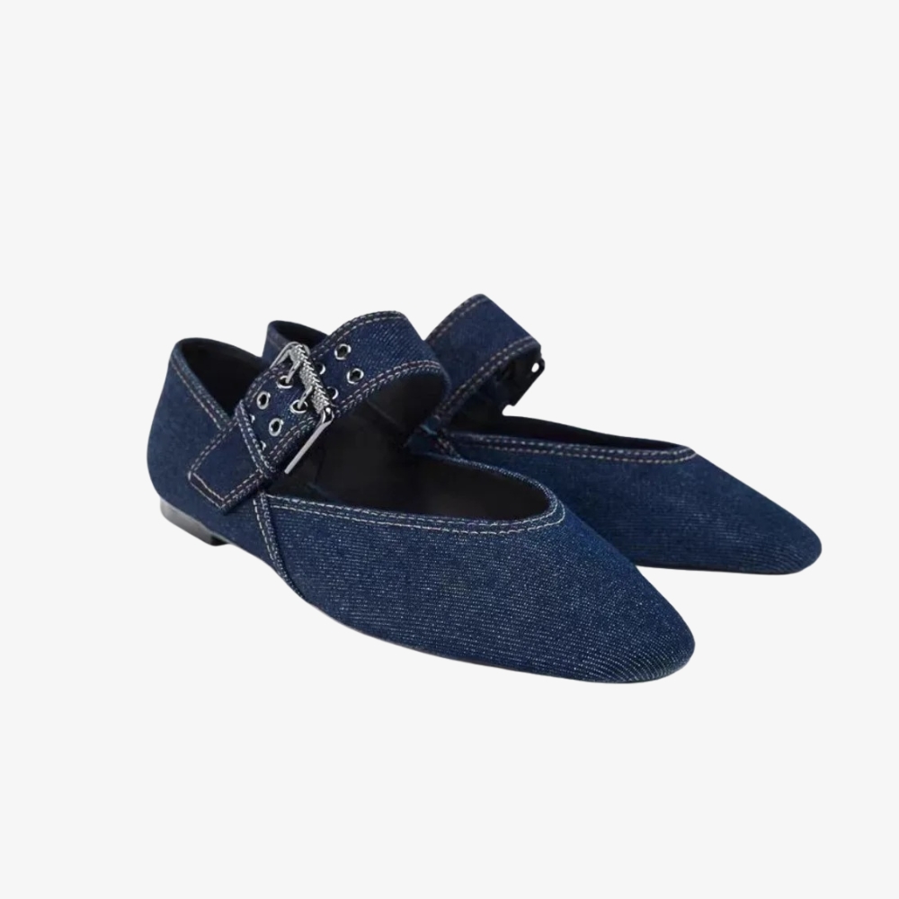 Mocassin ballerine en denim pour femme, avec une bride large, sur fond gris